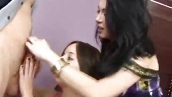 الزنوج سكس لي الكبار فقط اللعنة في جميع الشقوق صار دمية