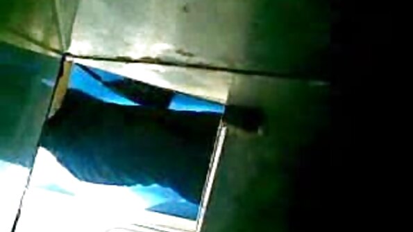 شقراء نحيفة فتاة الملاعين افلام رعب للكبار فقط سكس الرجل في غرفة النوم