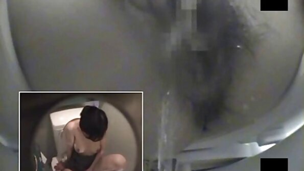 وأضاف ديك ضئيلة فلم سكس مترجم للكبار الجمال الحمار